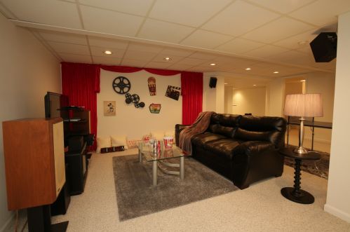 3907 Terry Ave, Bull Valley IL exterior