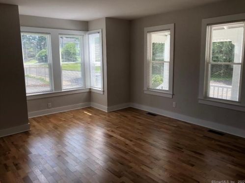 27 Derby Ave, Seymour CT 06483-3129 exterior