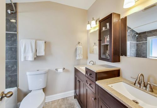 4316 Moody Ave, Chicago IL 60638-3545 exterior