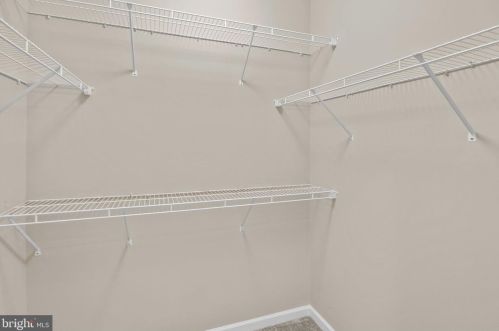 425 Carson Ter, Huntingdon Valley PA  19006-4720 exterior