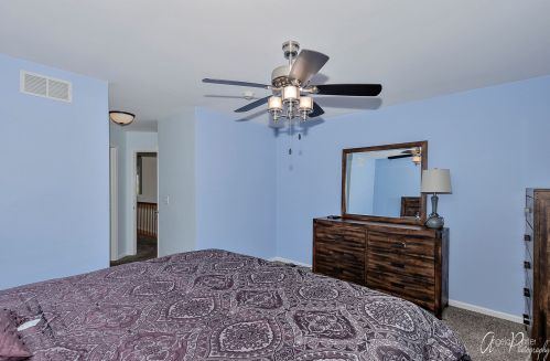 284 Macintosh Ave, Bull Valley IL 60098-7623 exterior