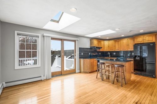 7 Azalea Ln, Peabody, MA 01960-4620