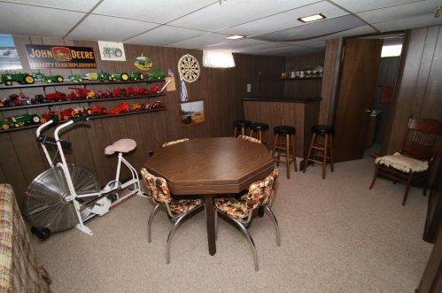 2474 94, Milwaukee WI 53224-5238 exterior