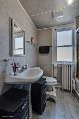 5755 Washtenaw Ave, Chicago IL 60659-3912 exterior