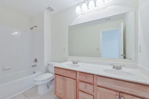 7636 Cole Ln, Atlanta GA 30349-1090 exterior