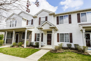 2330 Reflections Dr, Aurora, IL 60502-7308