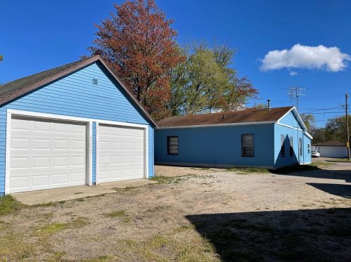 1054 Amity Ave, Meskegon MI  49442-3711 exterior