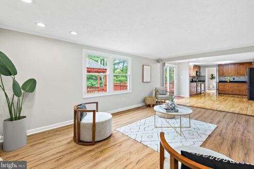 7725 Epsilon Dr, Rockville MD 20855-2546 exterior