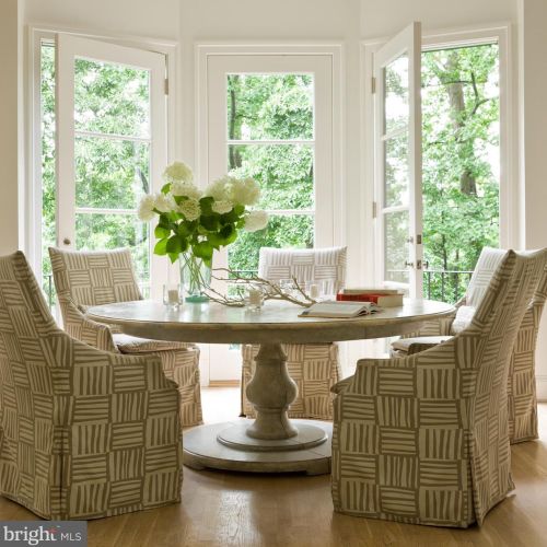 3020 Chain Brg Rd, Washington DC 20016-3410 exterior