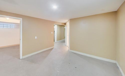 8908 Dorchester Ave, Chicago IL 60619-7005 exterior