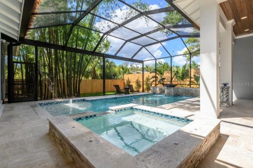 305 Hanna Ave, Tampa FL  33604-6633 exterior