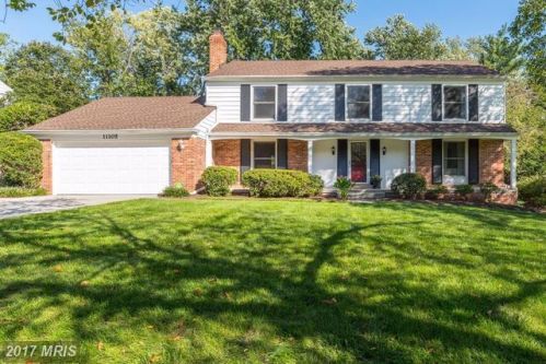 11105 Hunt Club Dr, Rockville MD  20854-2524 exterior