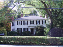 244 Franklin St, Newton, MA 02458-2301