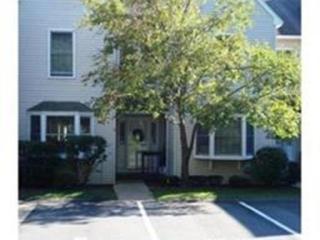 9 Castlegate Dr, Springfield MA  01129-1293 exterior