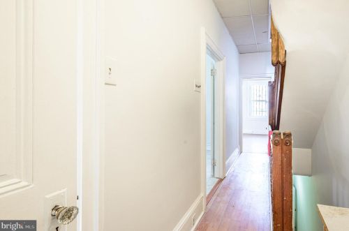 5435 American St, Philadelphia PA 19140-5726 exterior