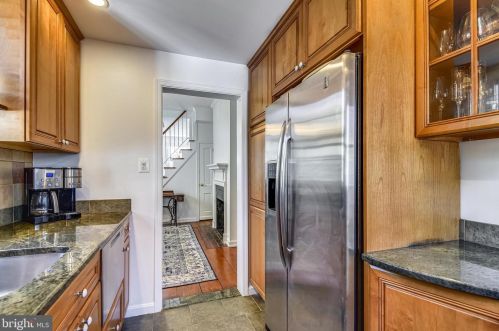 309 Wilkes St, Alexandria VA 22314-3853 exterior