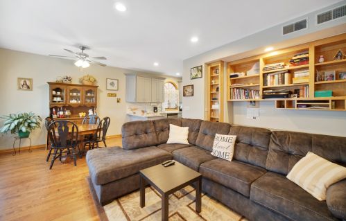 4523 Newland Ave, Chicago IL 60706-4842 exterior