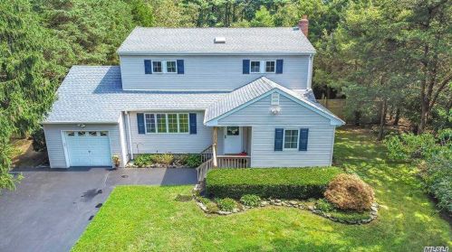 1345 Locust Ave, Bohemia NY 11716-2183 exterior