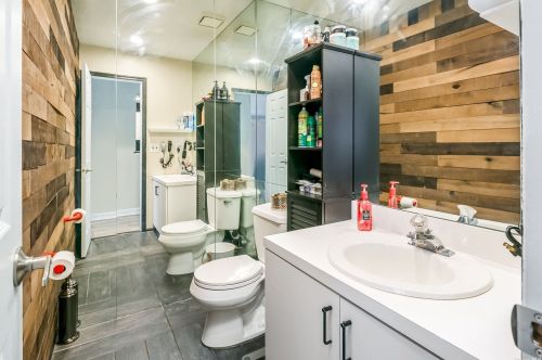 156 Alicia Dr, Babylon NY 11703-4035 exterior