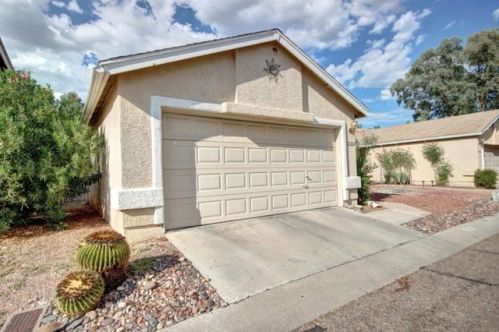 4348 Blacksmith St, Tucson, AZ 85741-4002