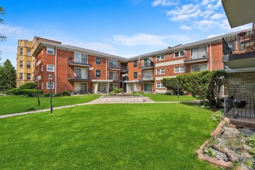 129 Mason Ave, Chicago IL  60644-2805 exterior