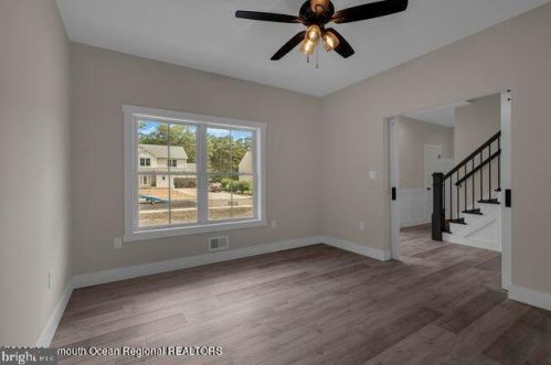 431 Virginia Ave, Berkeley Township NJ 08721-2811 exterior