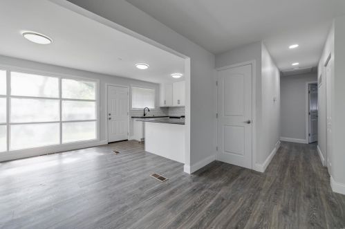 10216 Viscount Dr, Saint Louis, MO 63136-5640