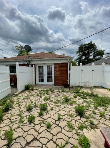 3140 Whipple Dr, Chicago IL  60803-5880 exterior