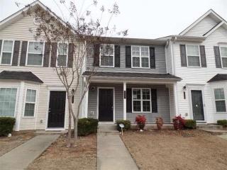 721 Crestwell Cir, Atlanta, GA 30331-8627