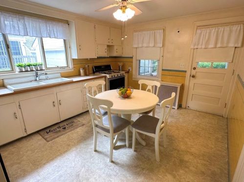 150 Isabella Ave, Providence RI 02919-5130 exterior