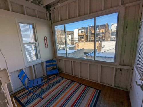 1334 Cornelia Ave, Chicago IL 60618-6035 exterior