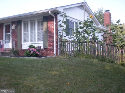 40 Mcclellan Ln, Hanover, PA 17331-9327