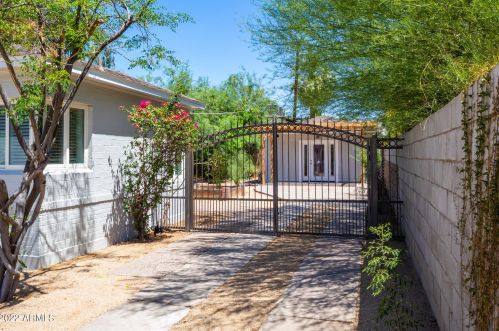 1242 Edgemont Ave, Phoenix AZ 85035-1735 exterior