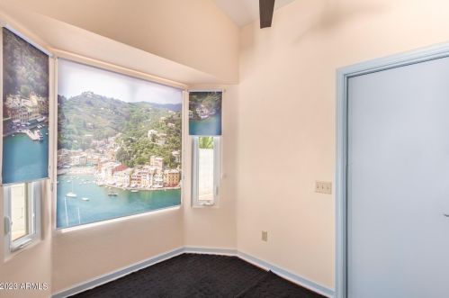 15816 15th Way, Phoenix AZ  85022-3249 exterior