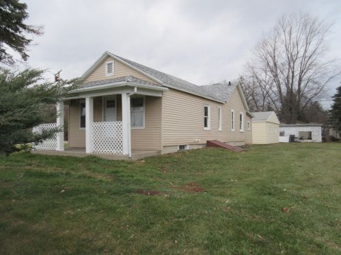 7722 Durand Ave, Sturtevant, WI 53177-1904