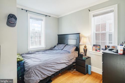 885 21 St, Philadelphia PA 19121-3901 exterior