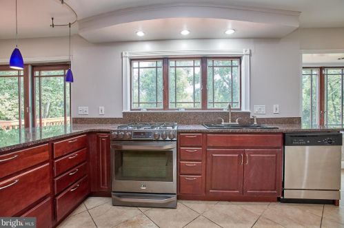 14613 Stonewall Dr, Silver Spring MD 20905-5857 exterior