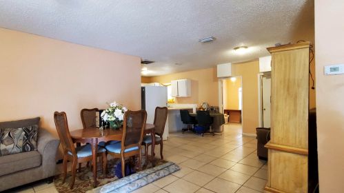 131 26 Ave, Boynton Beach FL 33426-7817 exterior