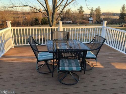 415 Bollinger Rd, Littlestown PA 17340-9121 exterior