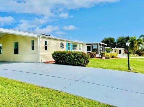 3729 Sleepy Hollow Ln, Fort Pierce FL  34952-3121 exterior