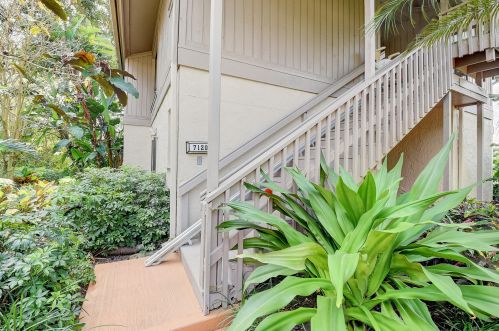 7120 Rain Forest Dr, Boca Raton, FL 33434-5257