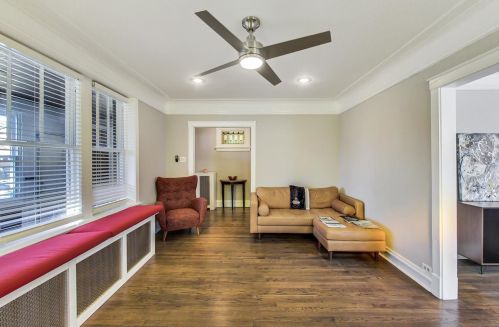 7443 Merrill Ave, Chicago IL  60649-3210 exterior