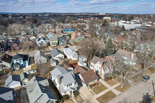 1858 Rutledge St, Madison WI  53704-5543 exterior