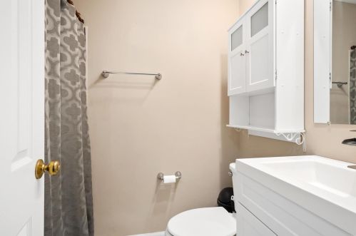 2625 Midland Rdg Dr, Saint Louis MO 63114-1232 exterior