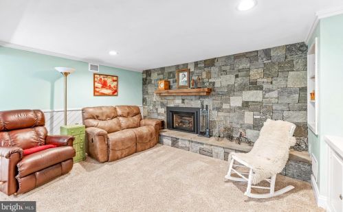 152 Duval Ln, Edgewater MD 21037-1613 exterior