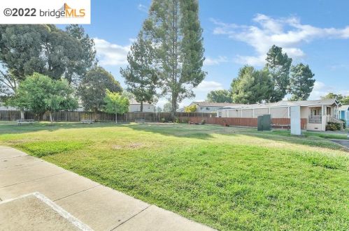 71 A St, Concord CA 94520-5304 exterior