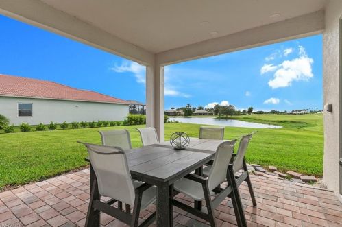 18656 Royal Hammock Blvd, Naples FL 34114-8959 exterior