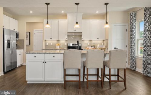 1220 Beck Ml Rd, Hanover PA 17331-9752 exterior