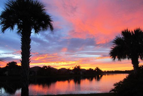 10760 Hartwick Dr, Fort Pierce FL 34987-1923 exterior