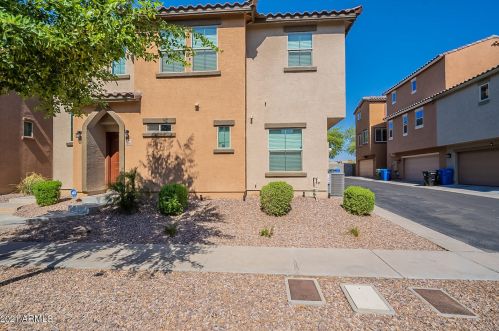 1945 77th Dr, Phoenix, AZ 85035-5115